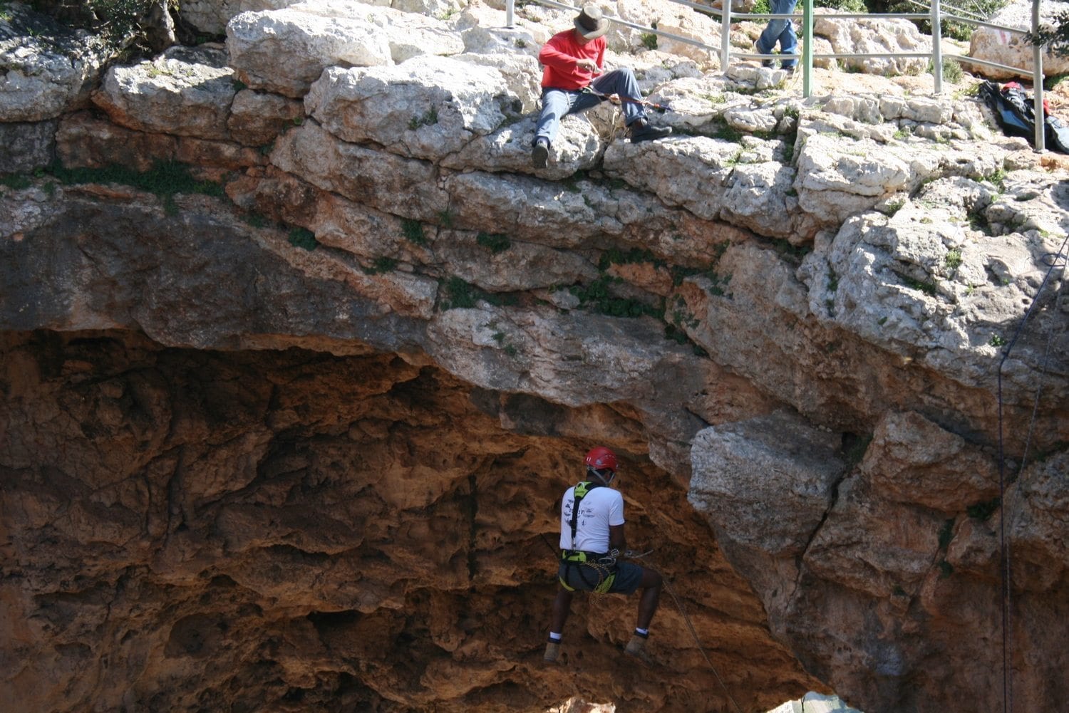 נדנדת ענק במערת קשת עם נועם בנק