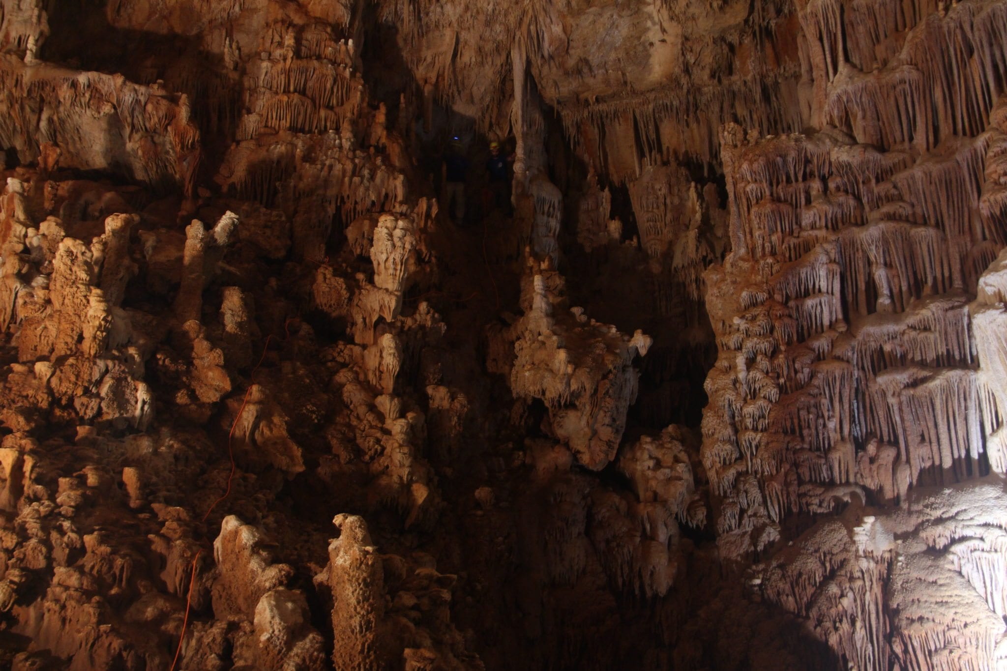 טיול סנפלינג למערת הנטיפים - ערוצים בטבע