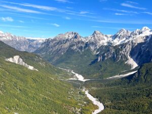 מטיבי לכת אלבניה - האלפים הדינריים - ערוצים בטבע